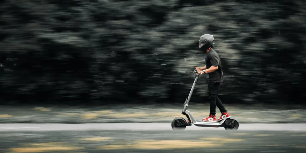 Apollo Scooters Success Story – UpPromote